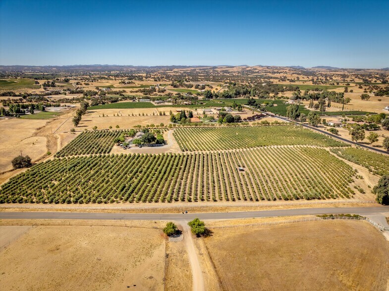 More Photos Of 5055 Rancho La Loma Linda Dr, Paso Robles Specialty For Sale