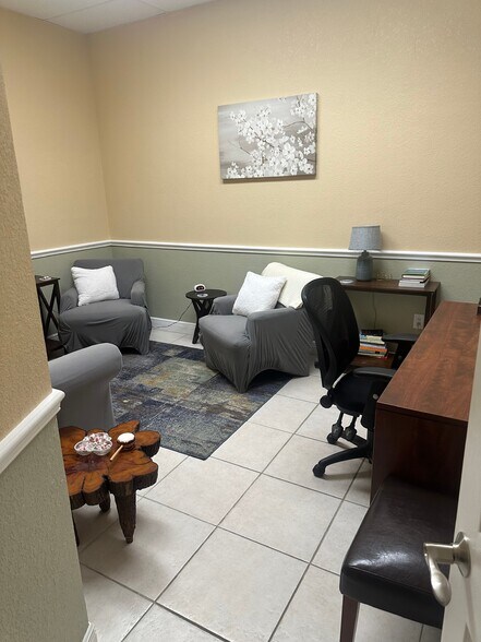 More Photos Of 5105-5239 Manatee Ave, Bradenton General Retail For Sale