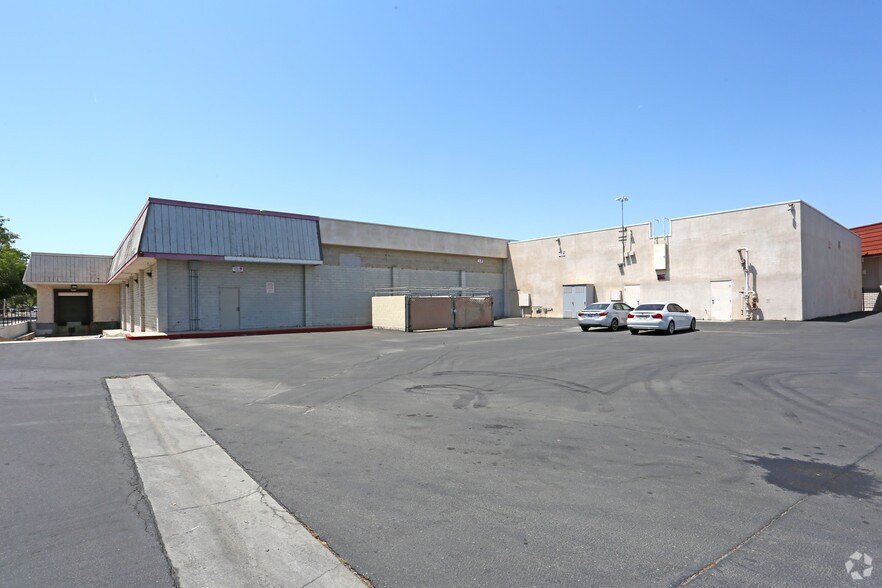 More Photos Of 4190 N West Ave, Fresno Unknown For Lease