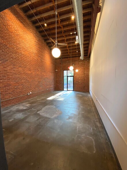 More Photos Of 675 Pulaski St, Athens Loft Creative Space For Lease