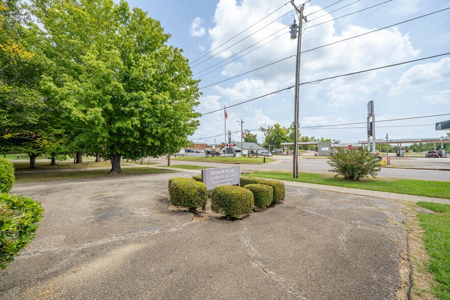 More Photos Of 40 W Main St, Savannah Office For Sale