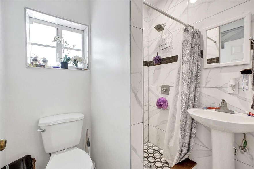 More Photos Of 2024 Alton Rd, Miami Beach Apartments For Sale