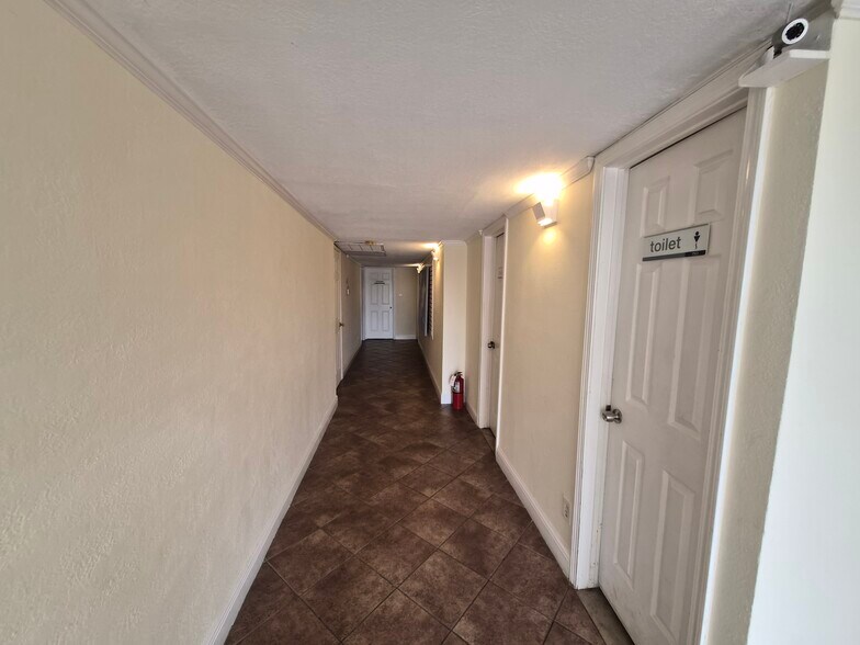 More Photos Of 1221 Dewey St, Houston Specialty For Sale