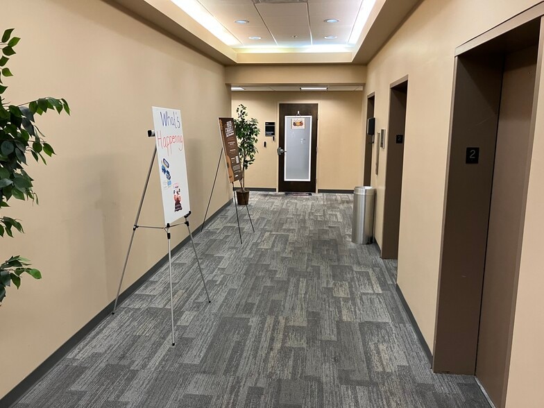 More Photos Of 2714 Union Avenue Ext, Memphis Office For Sale