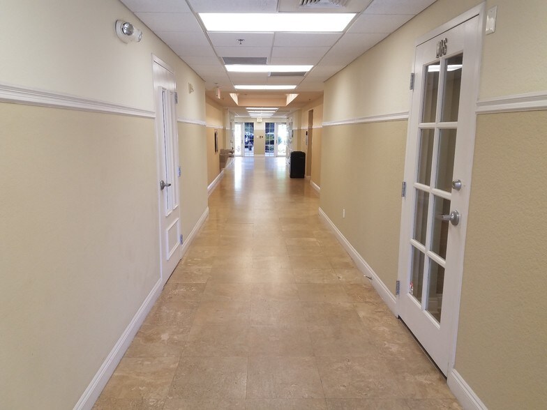 More Photos Of 42 Business Centre Dr, Miramar Beach Office For Sale