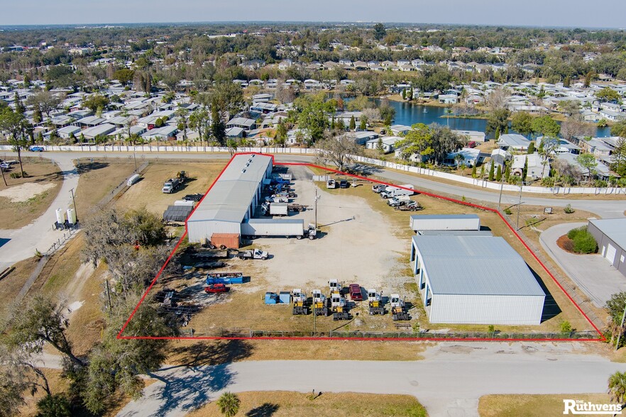 More Photos Of 330 W Brannen Rd, Lakeland Service For Lease