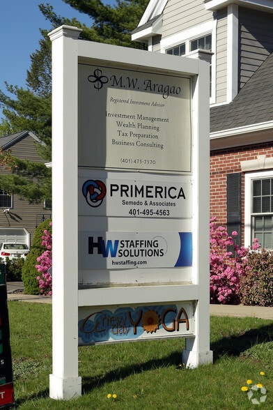 More Photos Of 2374 Diamond Hill Rd, Cumberland Office For Lease