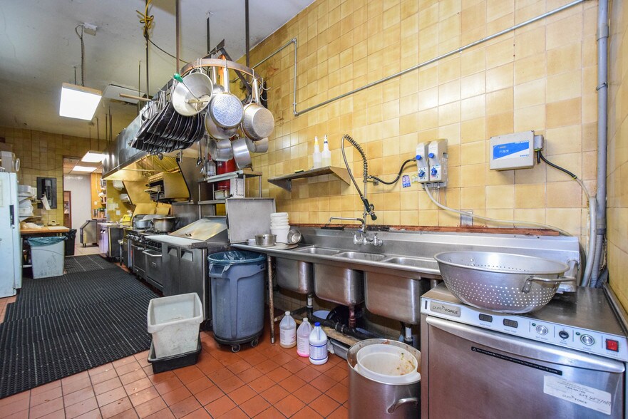 More Photos Of 136 New Jersey Ave, Absecon Restaurant For Sale