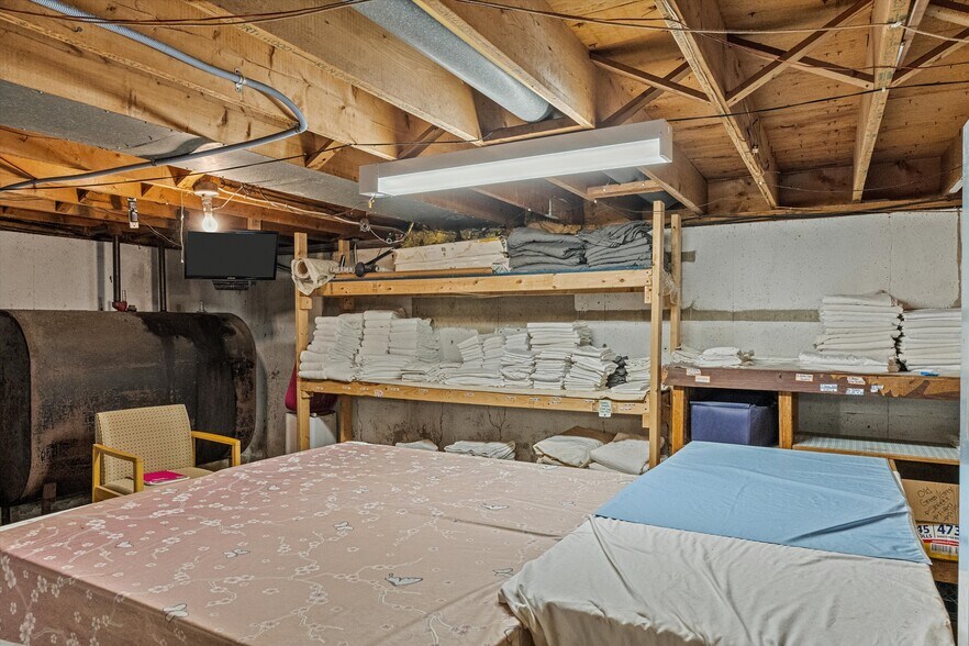 More Photos Of 82 Beach Rd, Salisbury Hospitality For Sale