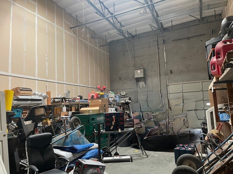 More Photos Of 2180 Ringwood Ave, San Jose Light Distribution For Lease