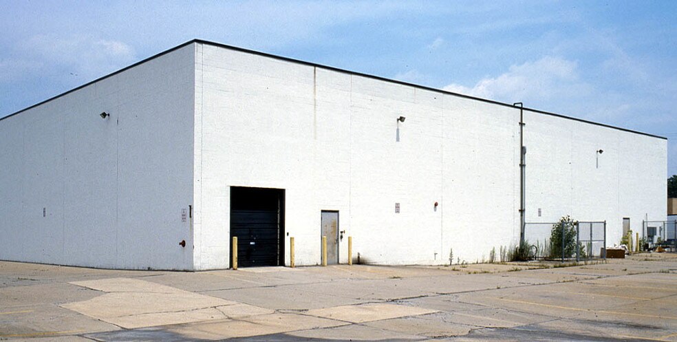 More Photos Of 1757 Northfield Dr, Rochester Hills Light Manufacturing For Sale