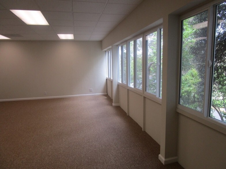 More Photos Of 415 Cambridge Ave, Palo Alto Medical For Lease