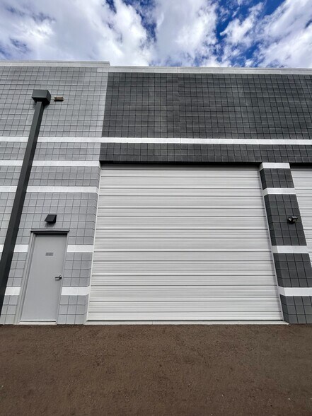 More Photos Of 24415 N 19th Ave, Phoenix Warehouse For Sale