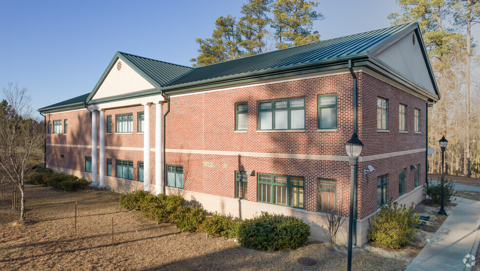 Primary Photo Of 1701 Center St, Apex Medical For Sale