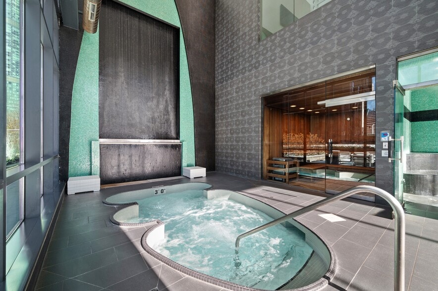 More Photos Of 73 E Lake St, Chicago Apartments For Sale