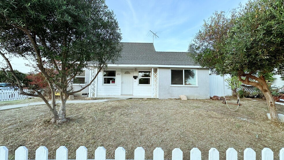 More Photos Of 3759 W 182nd St, Torrance Multifamily For Sale
