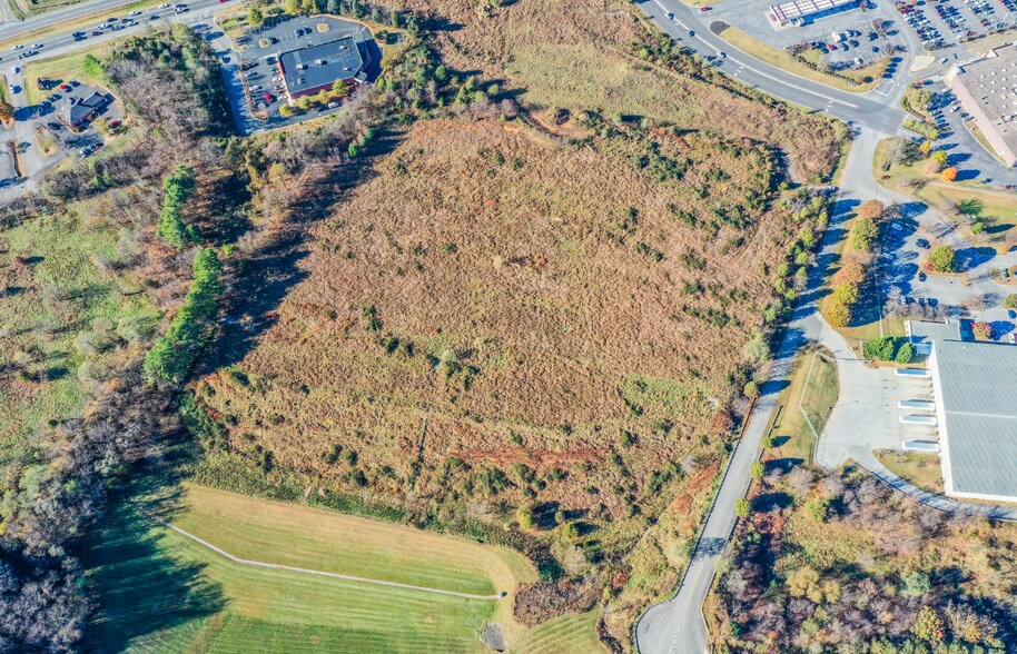 More Photos Of 0 Valley Gateway Blvd, Roanoke Land For Sale
