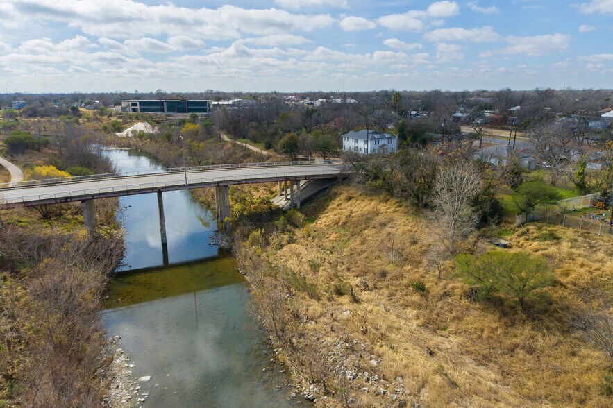 More Photos Of 333 E Theo Ave, San Antonio Land For Sale