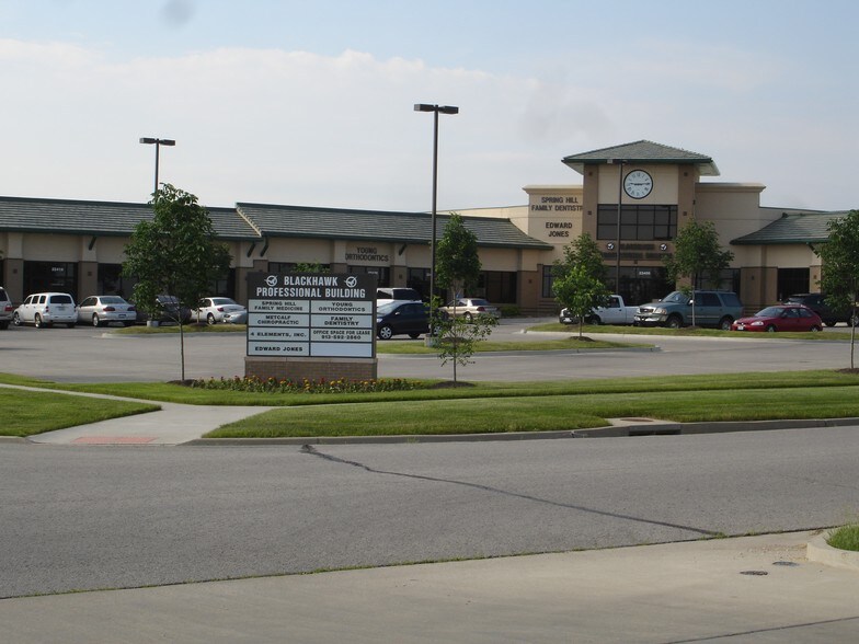 More Photos Of 22450 S Harrison St, Spring Hill Medical For Lease
