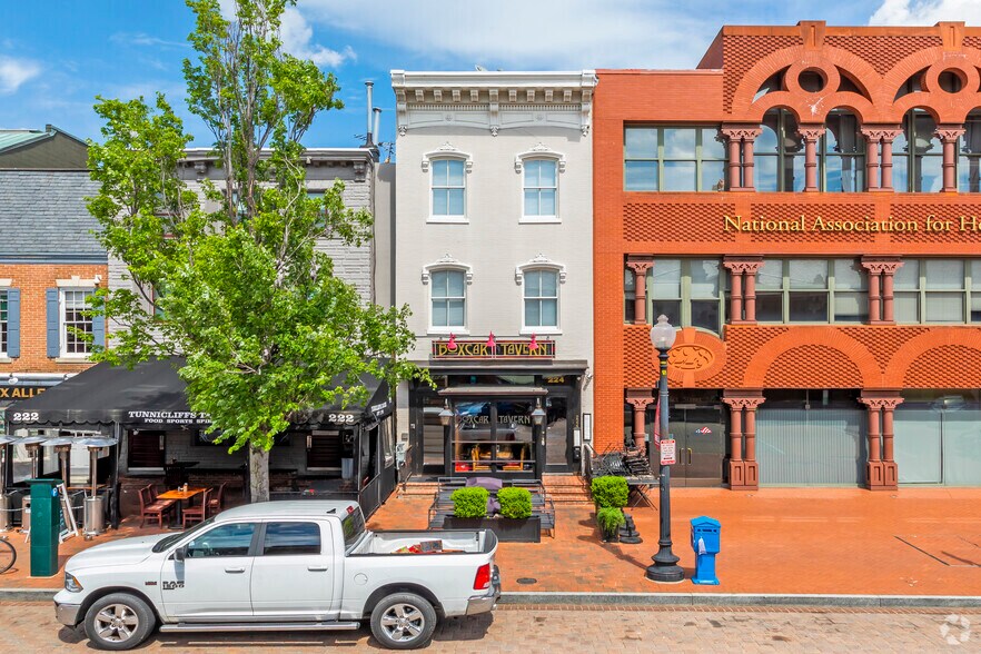 Primary Photo Of 224 7th St SE, Washington Storefront Retail Residential For Lease