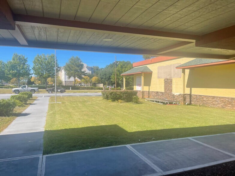 More Photos Of 1700 US-280, Phenix City Hotel For Sale