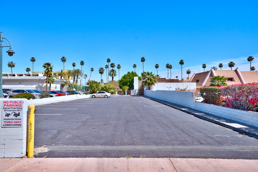 More Photos Of 369 N Palm Canyon Dr, Palm Springs Restaurant For Lease