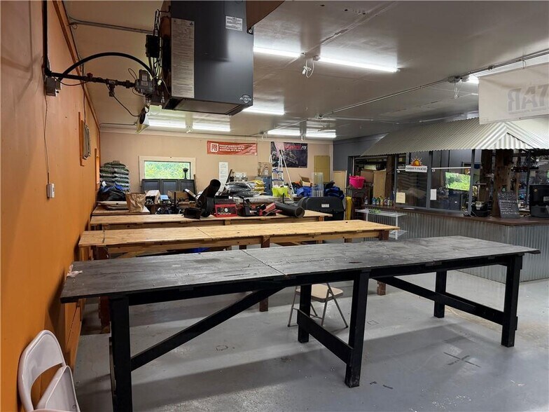More Photos Of 832 Moscow Rd, Hamlin General Retail For Sale