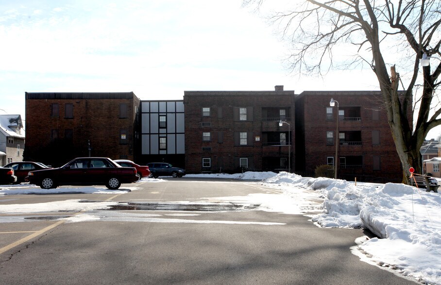 More Photos Of 5 E Wallace Ave, New Castle Apartments For Sale