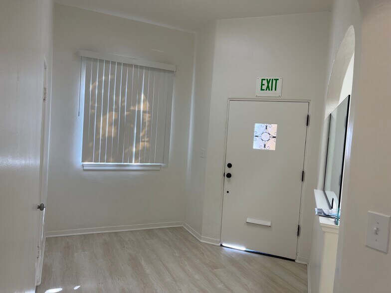 More Photos Of 652-670 E Santa Clara St, San Jose Medical For Sale
