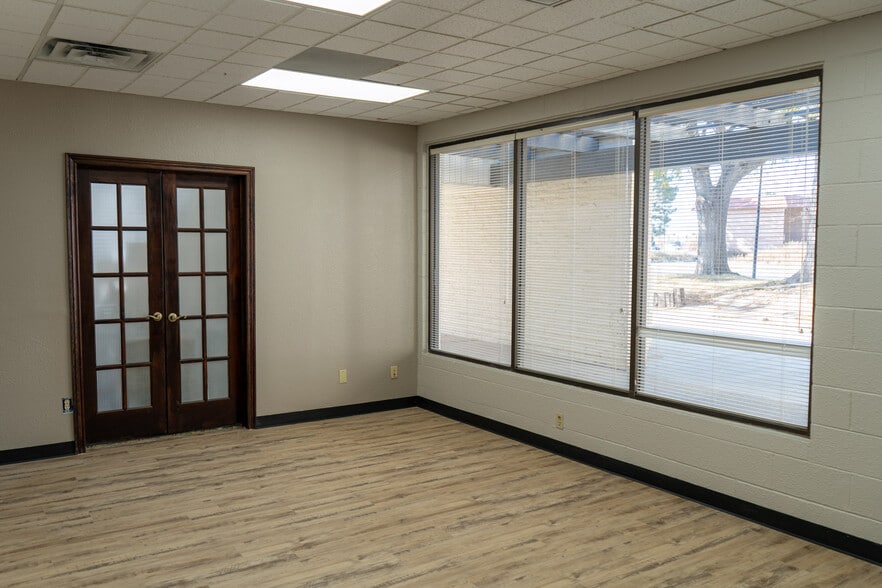 More Photos Of 44 E Spaulding Ave, Pueblo Office For Lease