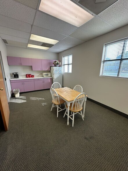 More Photos Of 8819 E 350 Hwy, Raytown Auto Dealership For Sale