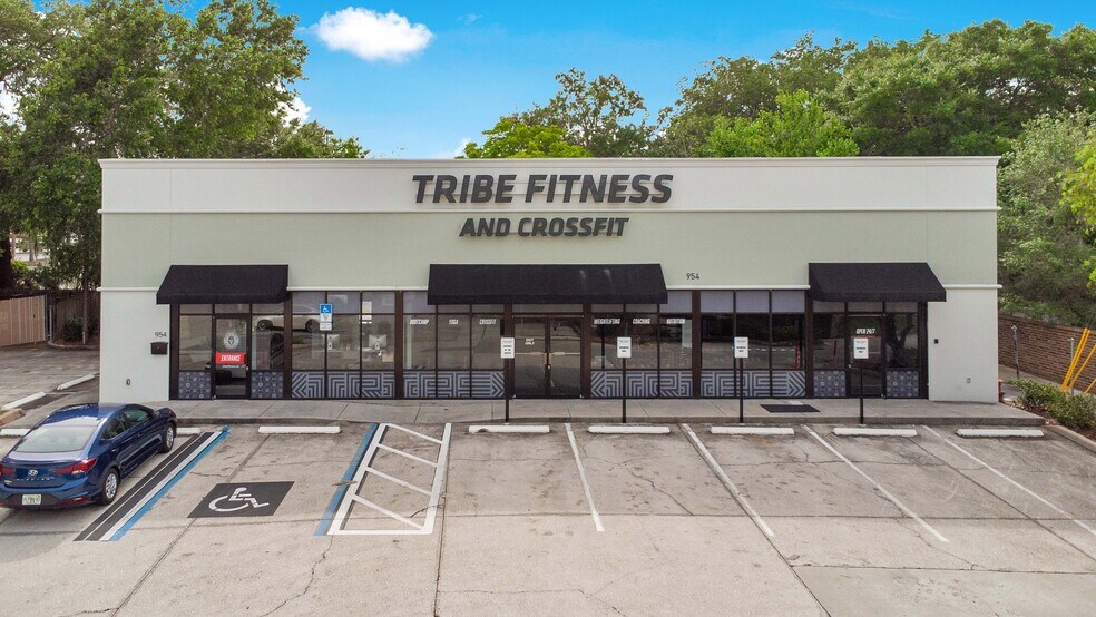 More Photos Of 950-954 N State Road 434, Altamonte Springs Freestanding For Lease