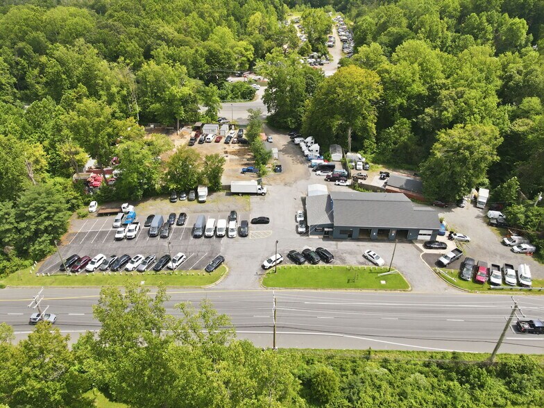 More Photos Of 6501 Crain Hwy, Bowie Auto Dealership For Lease