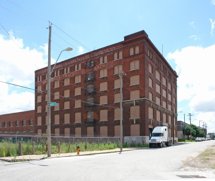 More Photos Of 1413 Liberty St, Kansas City Warehouse For Lease