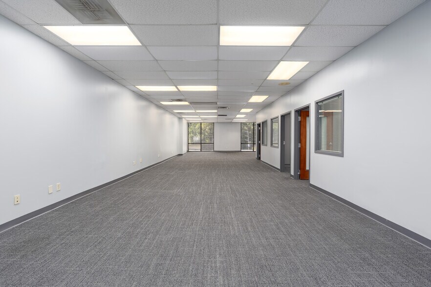 More Photos Of 3918 Montclair Rd, Birmingham Office For Sale