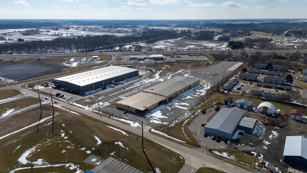 Primary Photo Of 800 Weston Ave, Kendallville Manufacturing For Lease