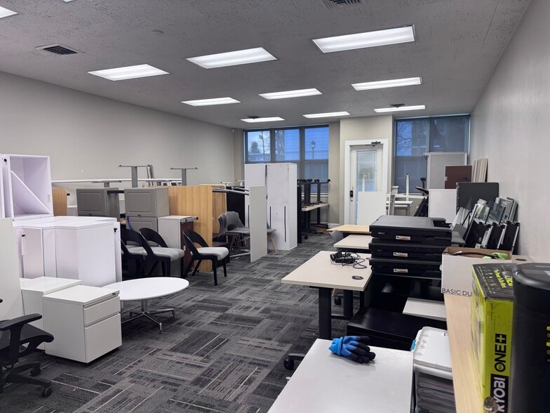 More Photos Of 4008 NE Martin Luther King Jr Blvd, Portland Serviced Offices For Sale