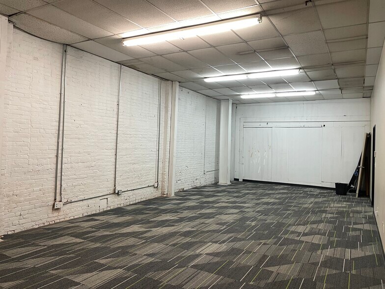 More Photos Of 4901 Huntington Dr N, Los Angeles Storefront For Lease