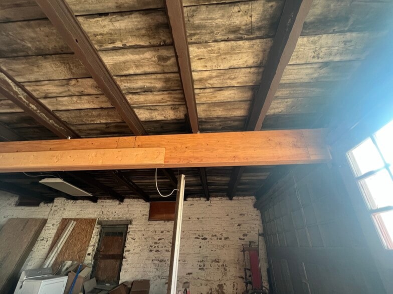 More Photos Of 1605 Broadway, Lorain Storefront Retail Residential For Sale