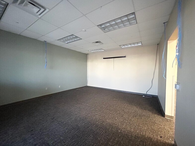 More Photos Of 9299 College Pky, Fort Myers Office For Lease