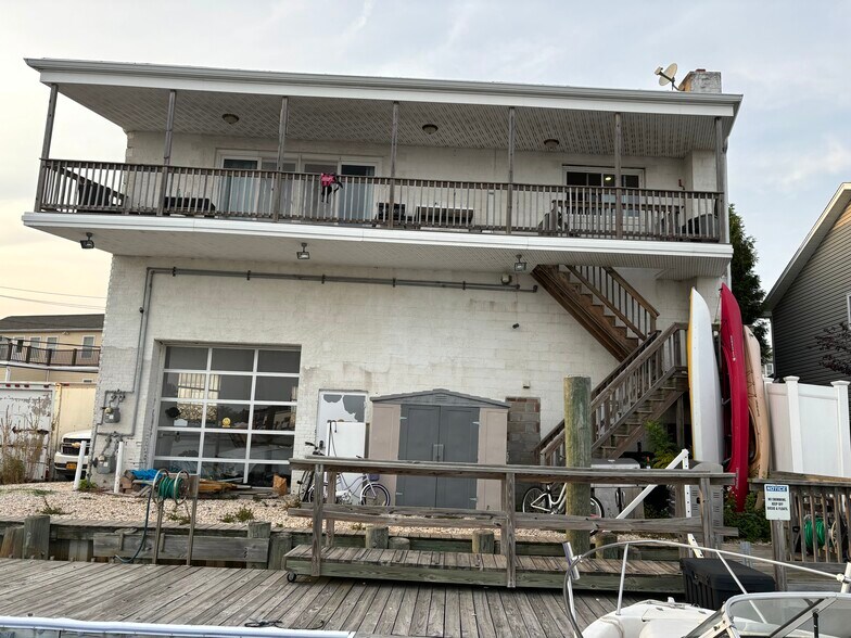 More Photos Of 70 Front St, East Rockaway Warehouse For Sale