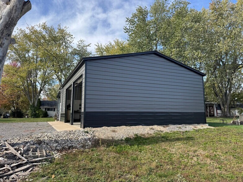 More Photos Of 8128 Midway Dr, Russells Point Auto Repair For Sale