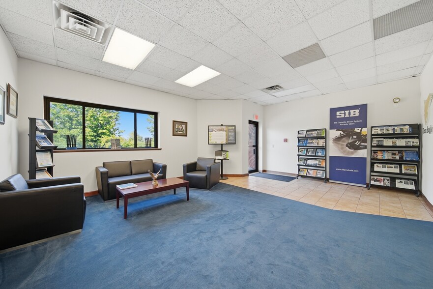 More Photos Of 141 Sanborn Rd, Tilton Flex For Sale