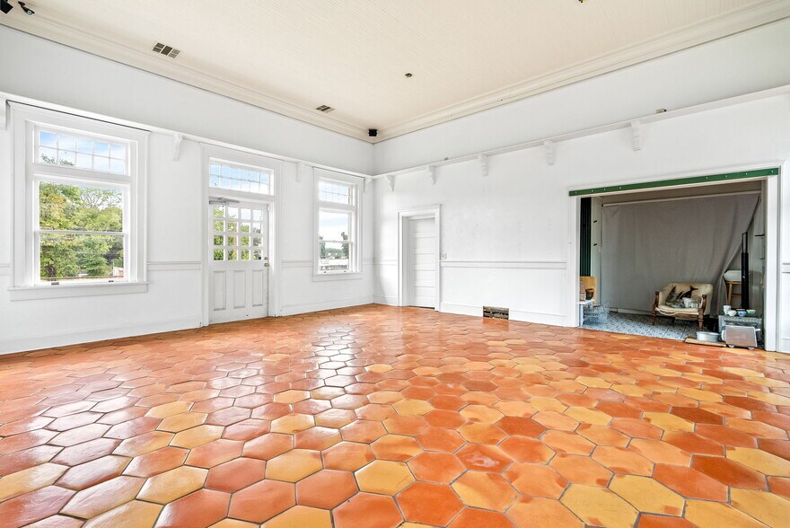 More Photos Of , Hogansville Unknown For Sale