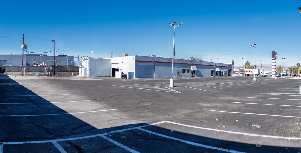 More Photos Of 3105 E Sahara Ave, Las Vegas Auto Repair For Lease
