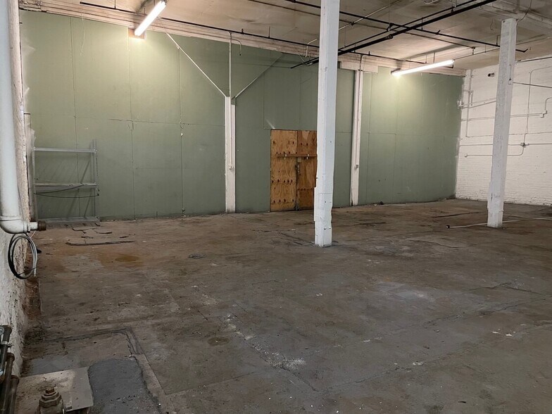 Primary Photo Of 4167 Emerald Ave, Chicago Industrial For Lease