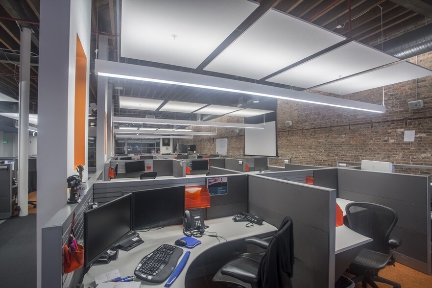 More Photos Of 1525 Hendry St, Fort Myers General Retail For Sale