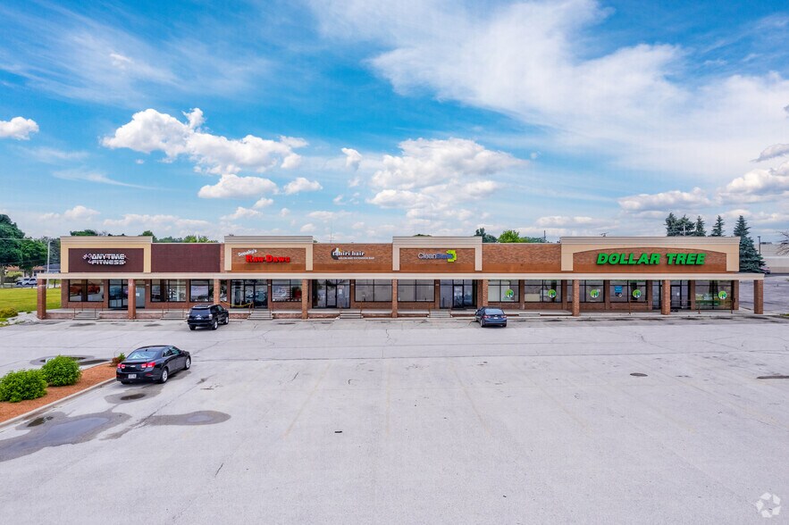More Photos Of 2701-2711 S Business Dr, Sheboygan Freestanding For Sale