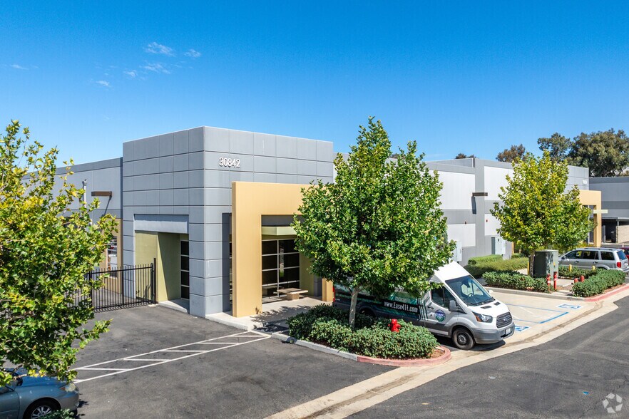 Primary Photo Of 30842 Wealth St, Murrieta Service For Lease