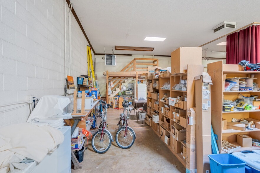 More Photos Of 17 W Sunset Ave, Salt Lake City Light Manufacturing For Sale